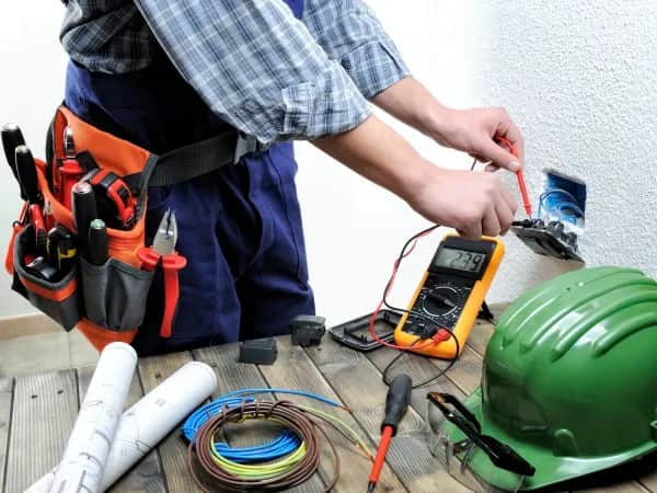 Elektriker Notdienst am Wochenende in Wels-Land – Hilfe in Notfällen